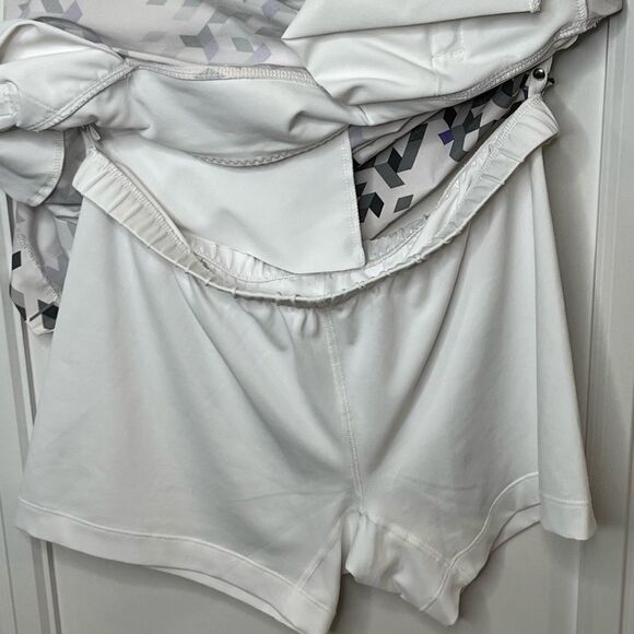 Annika Women’s Juliet Print Skort With Removable Shorts Size S - Picture 8 of 10